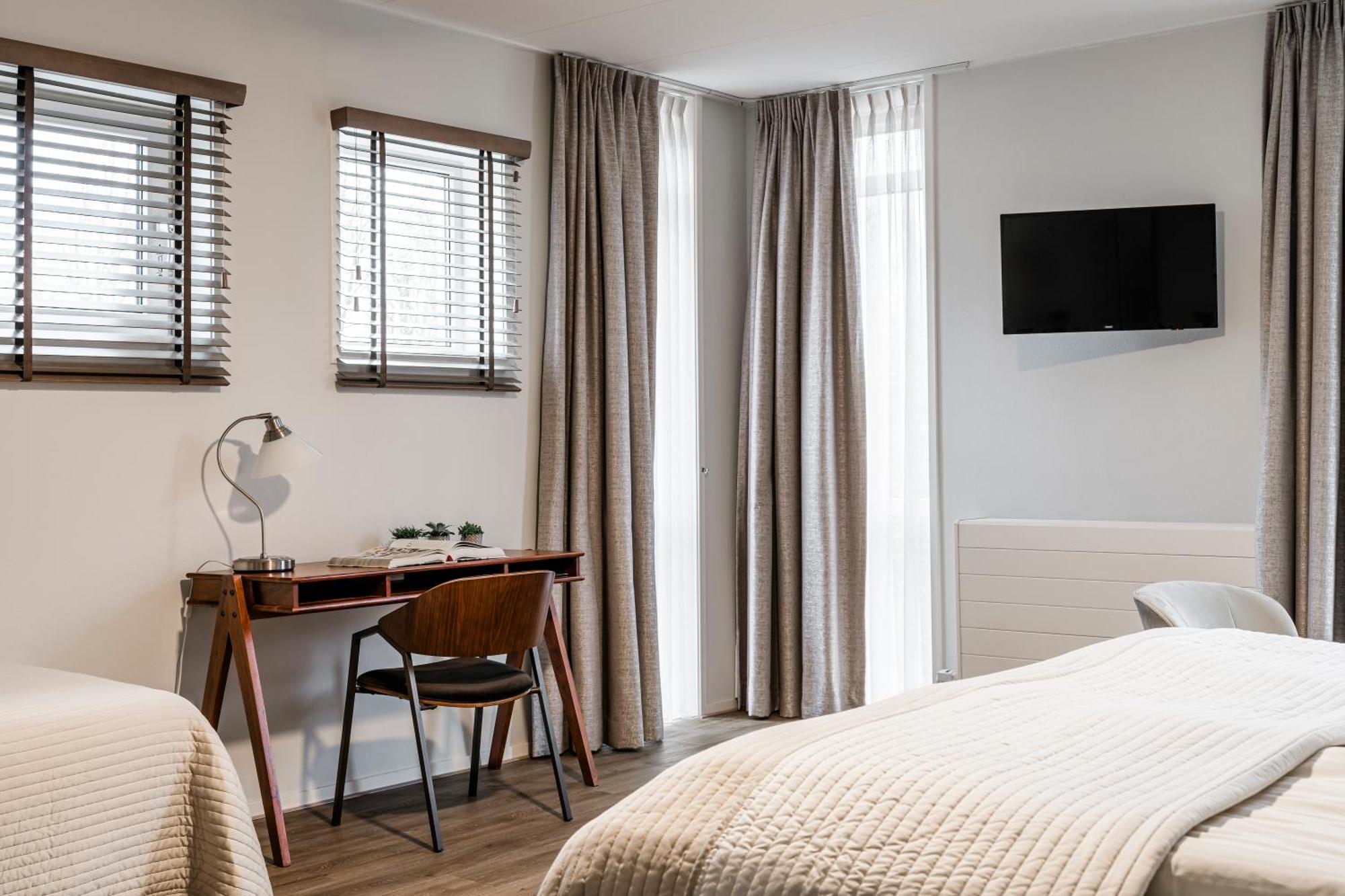 エンクホイゼン De Logerie Bed & Breakfast エクステリア 写真